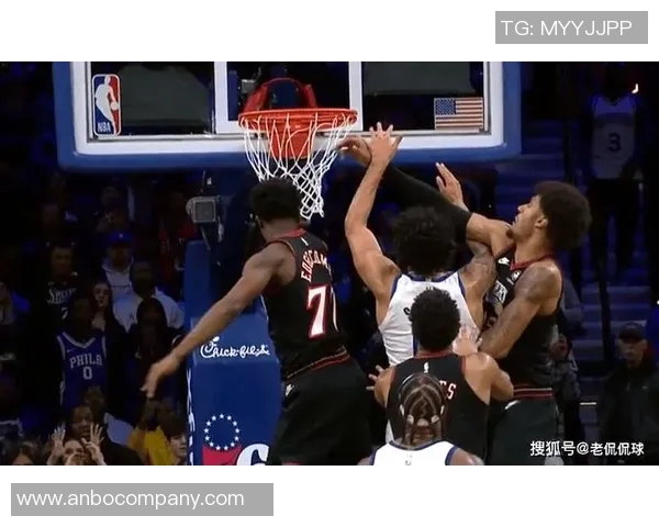 菜鸟埃奇库姆绝杀勇士费尔斯全能表现助球队逆转胜利