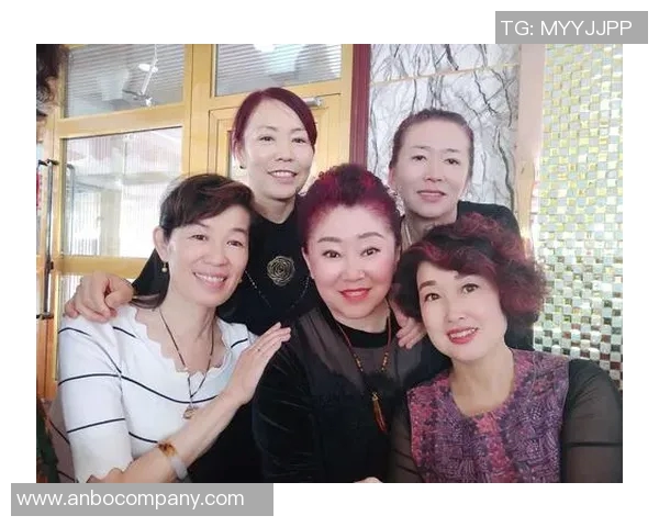 艾弗森回忆童年穿着风格独特自学成才的成长经历分享