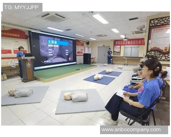 巴尔扎利强调球员健康的重要性并呼吁普及急救知识培训