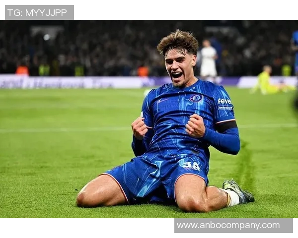 蒙彼利埃15岁中锋默格南晋升U19梯队阿森纳巴萨均表现出浓厚兴趣