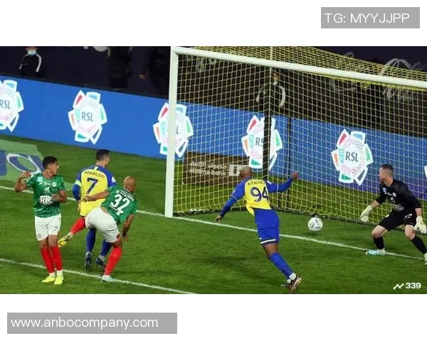 塔利斯卡31岁依旧锋芒毕露25场14球成球队头号射手表现抢眼