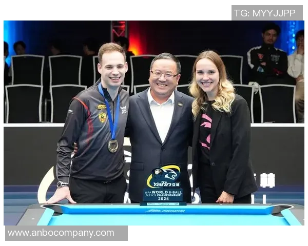 凯恩社交媒体欢庆胜利全胜战绩迎接国际比赛日的荣耀时刻