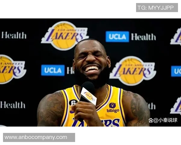 詹姆斯谈比赛僵局时持球策略称之前打法依然有效