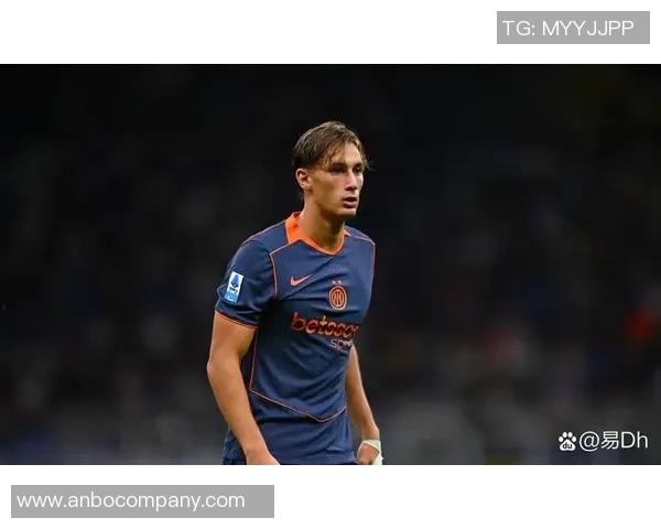 意大利国家队客战爱沙尼亚海报曝光多纳鲁马巴斯托尼小基恩齐亮相